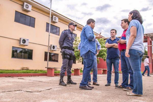 Representante da Seduc visita o município para avaliar a estr