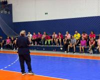 Grupo de atividade orientada do Jardim Itália participa de palestra com o tema “Outubro Rosa”