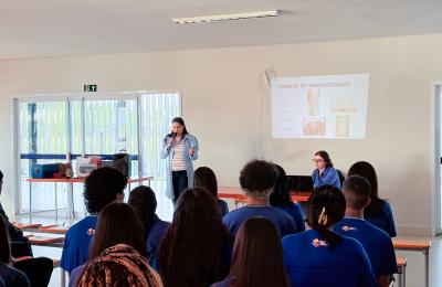 SAE debate ISTs e gravidez na adolescência em escolas