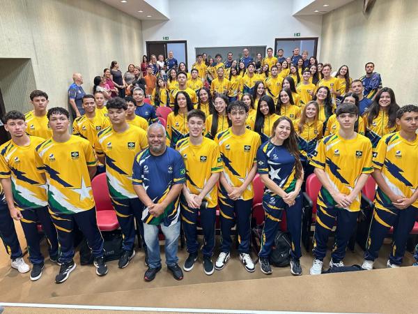 Equipes de handebol de Sorriso representam Mato Grosso em competição nacional
