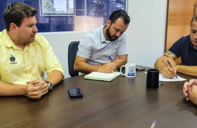 Prefeitura dialoga sobre pavimentação com agricultores e Sindicato Rural