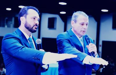 Alei Fernandes e Acácio Ambrosini  são empossados prefeito e vice-prefeito para gestão 2025/2028