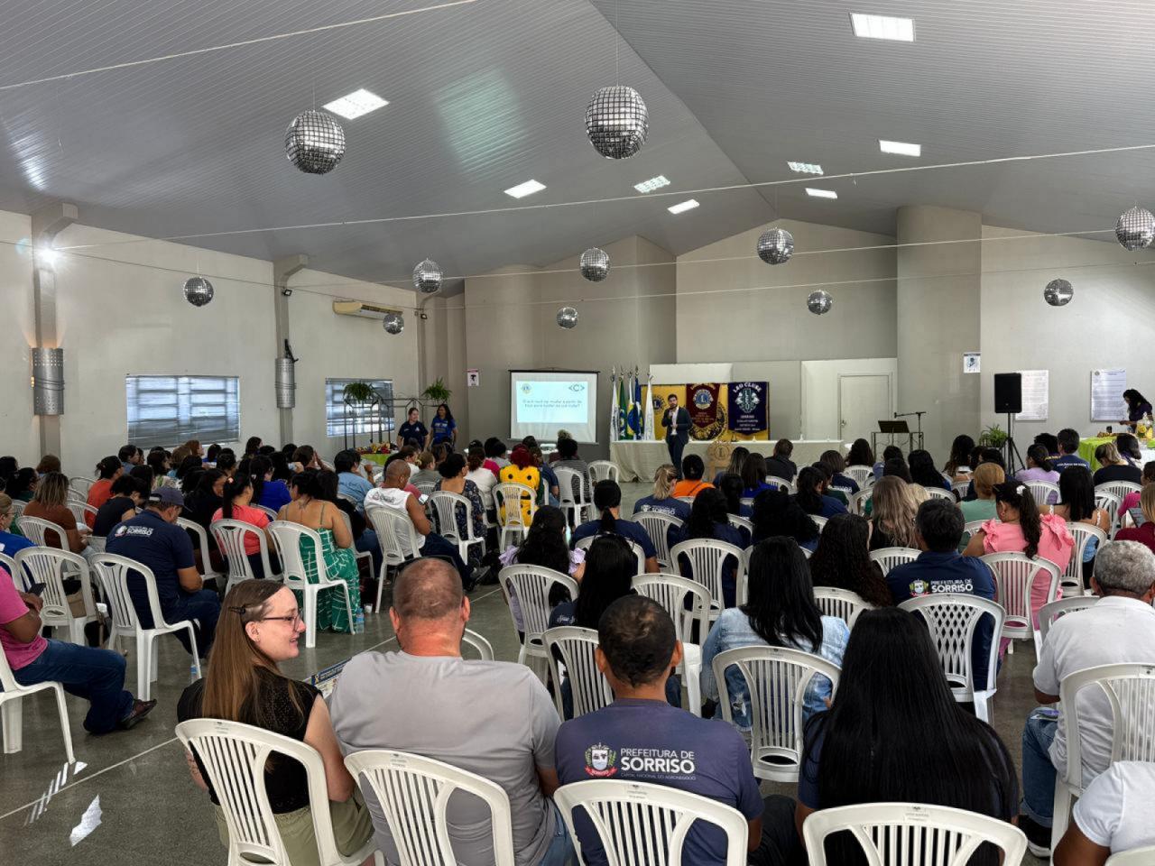 Saúde reforça formações para profissionais e pacientes