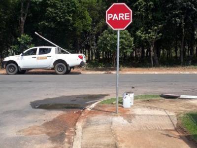 Sinalização viária em outubro