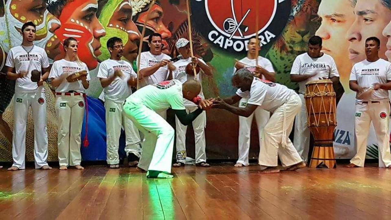 Oficial Resso de Vem Jogar Capoeira - Grupo Muzenza de Capoeira