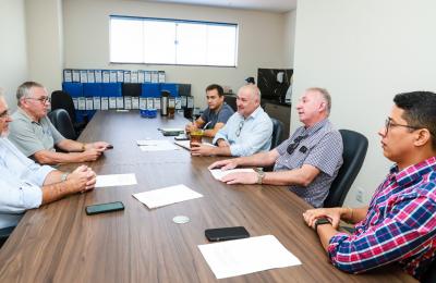 Semfaz dialoga com Sindicato Rural e contadores