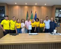 Município firma cinco termos de colaboração e destina R$ 480 mil para instituições sorrisenses