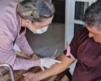 Com o “Coleta em Casa”, Município facilita atendimento de pacientes com mobilidade reduzida