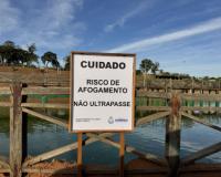 Com início do recesso escolar, Sama reforça: é proibido tomar banho nos lagos dos parques municipais