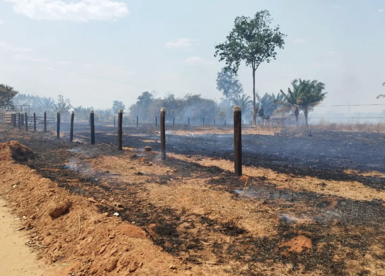Semasa alerta produtores sobre riscos de incêndios durante o período de estiagem