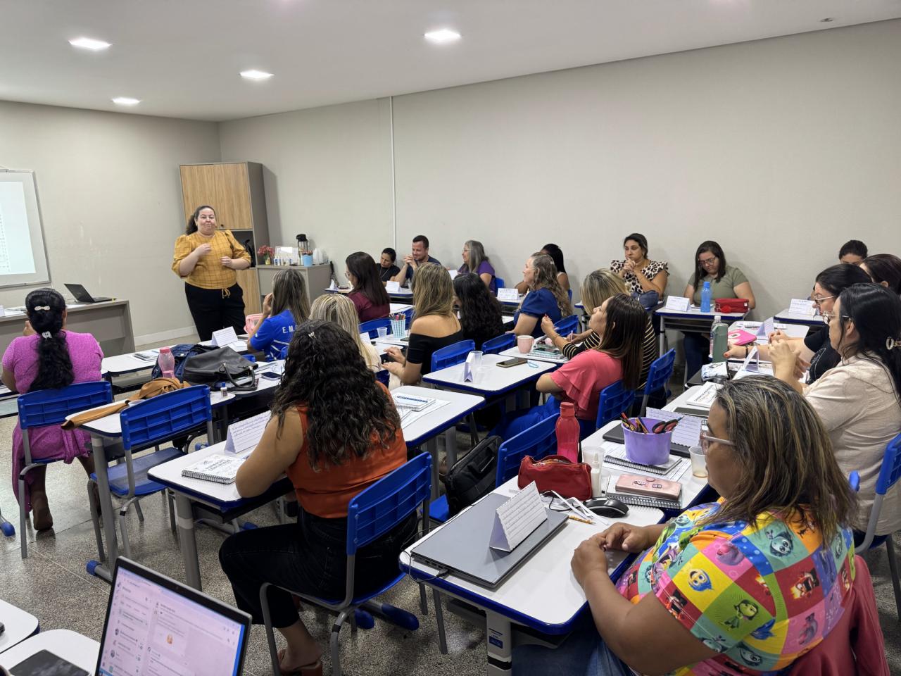 Prefeitura de Sorriso inicia ciclo de formações continuadas para profissionais da educação