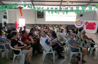 Encontro do programa Idoso Ativo e Feliz contou com palestra sobre hepatite viral