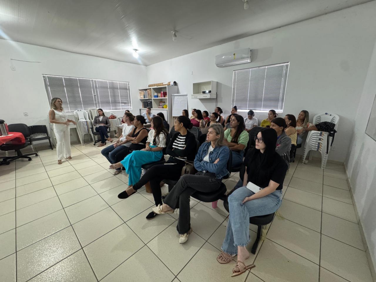 Biossegurança é tema de capacitação para auxiliares de saúde bucal
