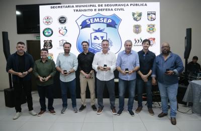 Sorrisenses recebem medalha FICCO concedida pela Polícia Federal