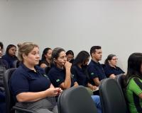 Equipes de recepção das UBSs debatem gestão de conflitos